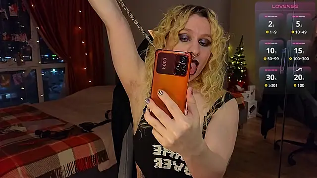 Lori Myaf online show from February 2025 05:46:01 PM