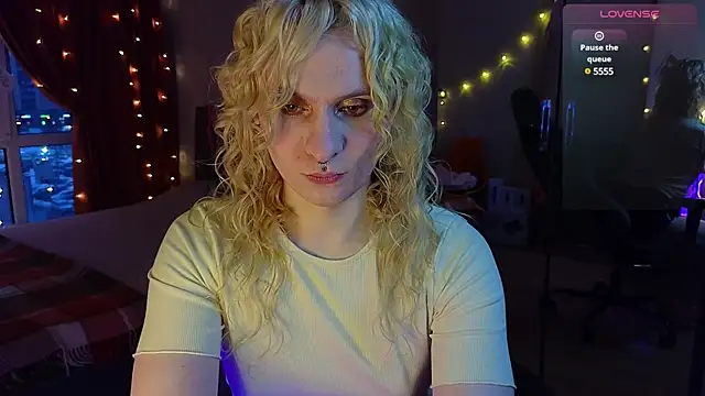 Lori Myaf online show from March 2025 03:27:01 PM