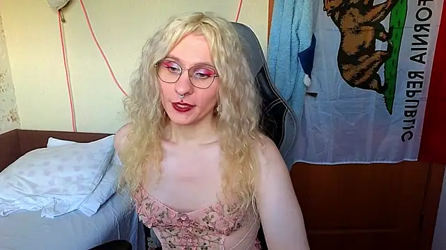 Lori Myaf online show from March 2026 03:37:01 PM