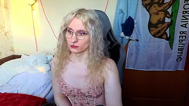 Lori Myaf online show from March 2026 03:17:01 PM