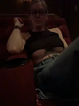 ItsDanniG online show from March 2026 02:37:01 AM