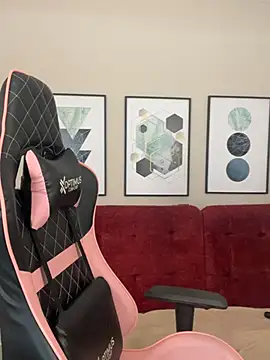 DianaHopson online show from March 2025 01:59:02 PM