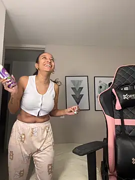 DianaHopson online show from September 2025 10:28:02 AM