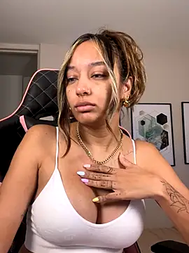 DianaHopson online show from September 2025 10:38:02 AM