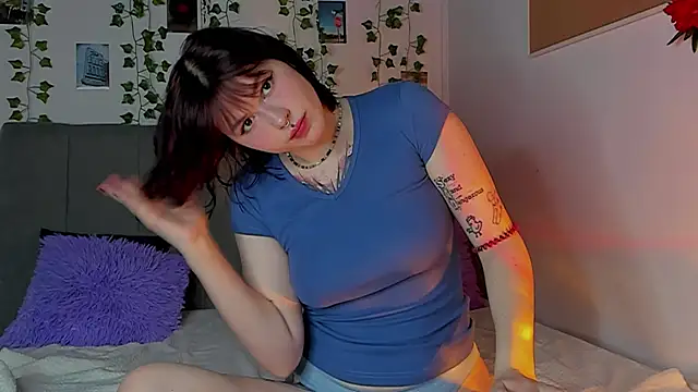 miss Lizzy online show from December 2024 01:18:02 AM