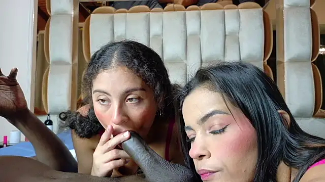 candymia68 online show from April 2026 02:28:01 PM