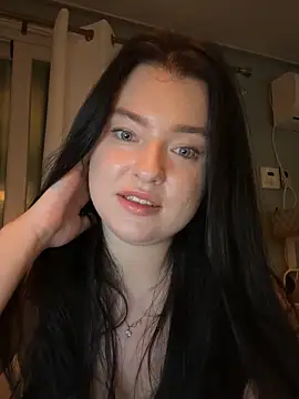 Angela Fosterr online show from November 2025 02:44:01 PM