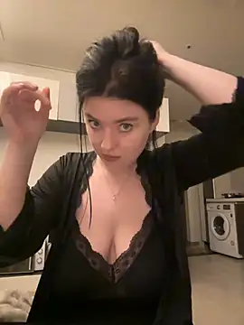 Angela Fosterr online show from July 2026 05:52:01 PM