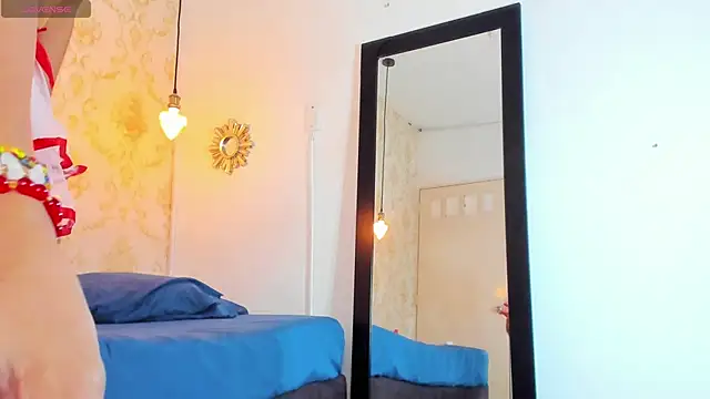 Snapshot of BRITANY_WELLS_ chatting on October 2025 12:06:01 PM BRITANY WELLS online show from October 2025 12:06:01 PM