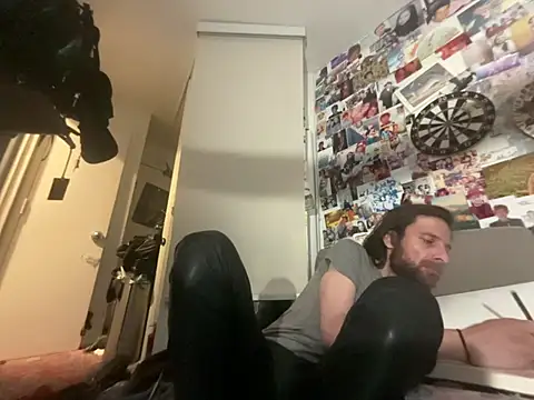 DownstairsSky online show from May 2026 03:35:01 AM