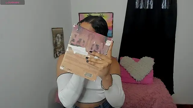 Andrys  online show from November 2025 09:59:01 PM