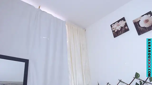 Snapshot of Latina_BigBoobs chatting on March 2025 10:53:01 PM Latina BigBoobs online show from March 2025 10:53:01 PM