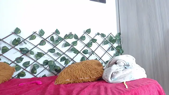 Snapshot of Latina_BigBoobs chatting on March 2025 02:43:02 PM Latina BigBoobs online show from March 2025 02:43:02 PM