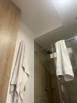 Ameellie online show from April 2026 07:18:01 PM