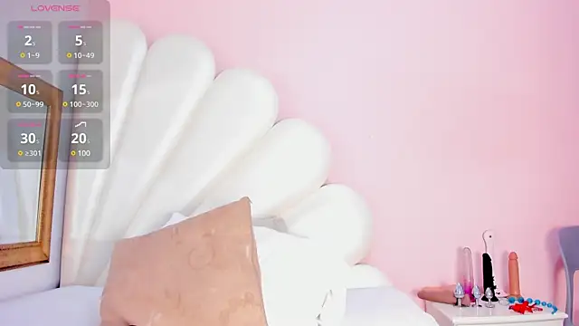 Letizia West  online show from February 2025 04:46:02 AM