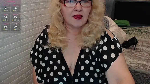 Snapshot of Marina_Yourangel chatting on March 2026 08:44:01 PM Marina Yourangel online show from March 2026 08:44:01 PM