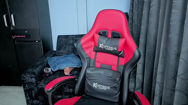 charlotee lovee69 online show from October 2025 01:36:02 AM