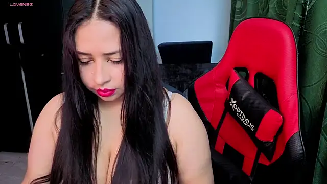 charlotee lovee69 online show from April 2026 09:52:01 PM