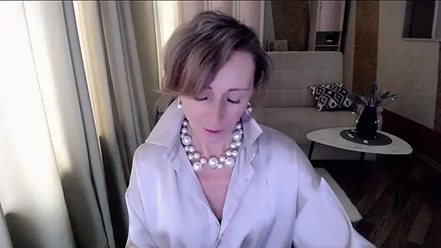 HornyMilf 777 online show from February 2025 08:37:02 AM