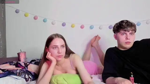 Emily and Ilumi online show from January 2025 06:41:01 AM