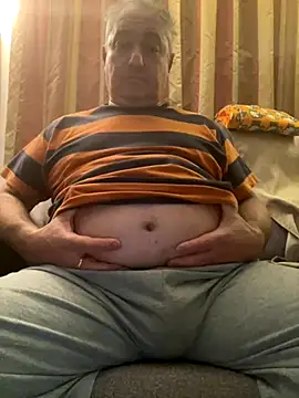 Snapshot of Russirayu chatting on November 2025 10:58:02 PM Russirayu online show from November 2025 10:58:02 PM