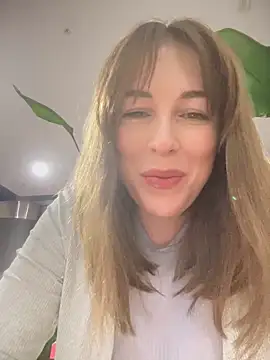 MommmyYummy online show from December 2024 02:10:01 PM