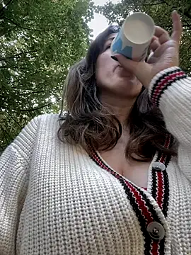 MommmyYummy online show from September 2025 02:06:01 PM