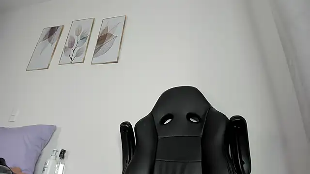 Snapshot of _Molly_rosse_ chatting on June 2026 12:04:02 PM Molly rosse online show from June 2026 12:04:02 PM