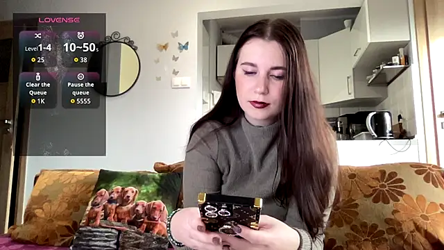 Teylor Love online show from November 2025 01:10:01 PM