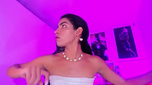 Snapshot of Alahia_Rodriguez chatting on February 2025 07:56:02 PM Alahia Rodriguez online show from February 2025 07:56:02 PM