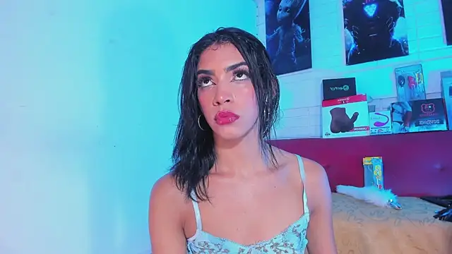 Snapshot of Alahia_Rodriguez chatting on March 2025 09:38:02 PM Alahia Rodriguez online show from March 2025 09:38:02 PM