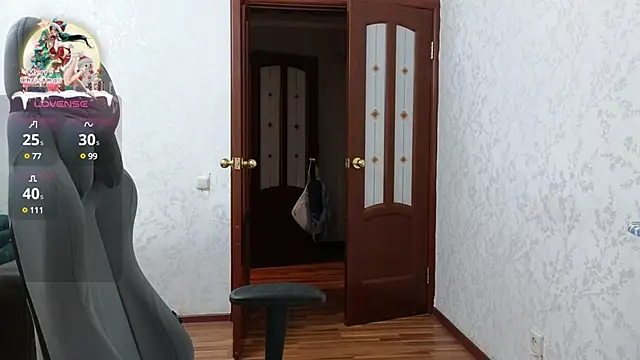 Nelly Fischer online show from December 2024 03:44:01 PM