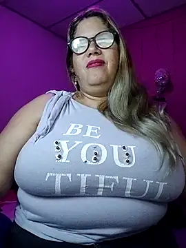 EllisW8 online show from October 2025 11:00:02 AM