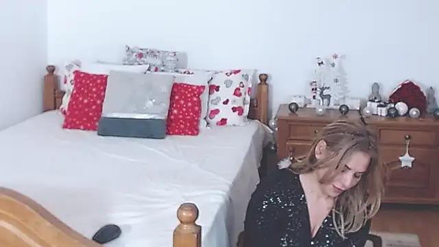 Snapshot of evamaria2024 chatting on December 2024 08:09:02 AM evamaria2024 online show from December 2024 08:09:02 AM