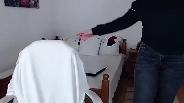 Snapshot of evamaria2024 chatting on March 2025 08:42:01 AM evamaria2024 online show from March 2025 08:42:01 AM