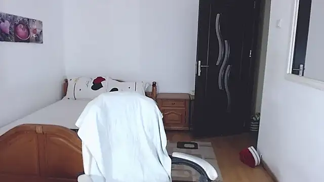 Snapshot of evamaria2024 chatting on October 2025 08:13:01 AM evamaria2024 online show from October 2025 08:13:01 AM