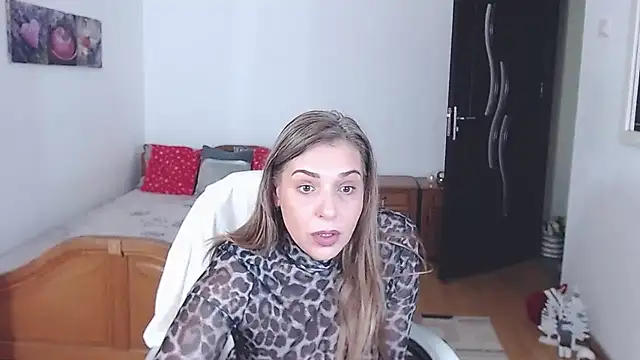 Snapshot of evamaria2024 chatting on December 2025 09:46:02 AM evamaria2024 online show from December 2025 09:46:02 AM