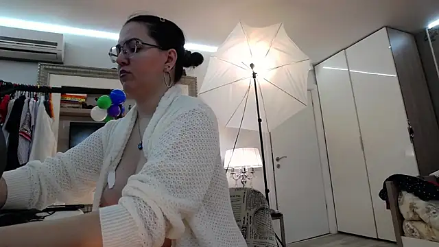 ILoveToFeelU online show from February 2025 02:51:02 AM