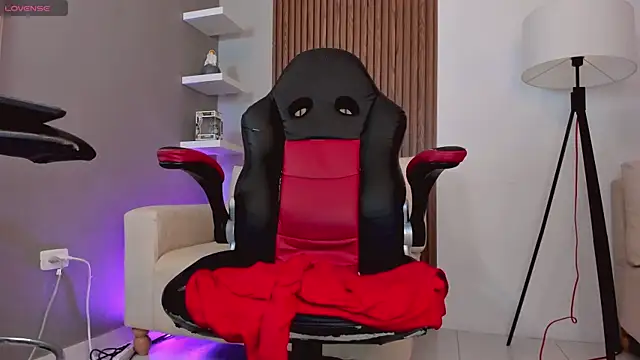 liam collins21 online show from February 2025 02:47:02 PM