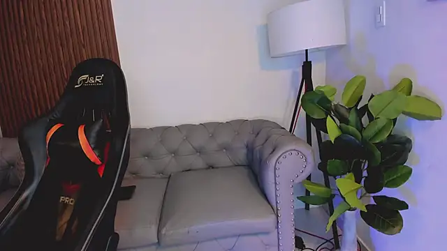 liam collins21 online show from September 2025 11:47:01 AM