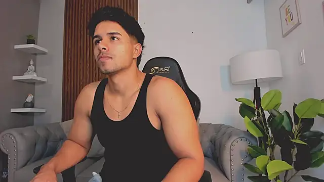 liam collins21 online show from October 2025 12:01:02 PM