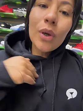 kim monti online show from February 2025 01:02:01 AM