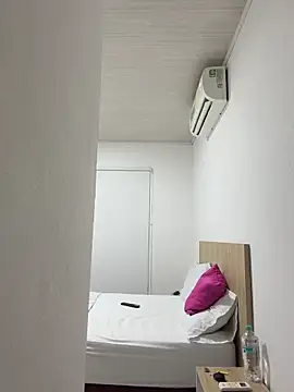 Gigi-bom online show from March 2026 02:06:02 AM