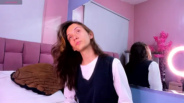 Feniix   online show from December 2025 05:02:02 AM