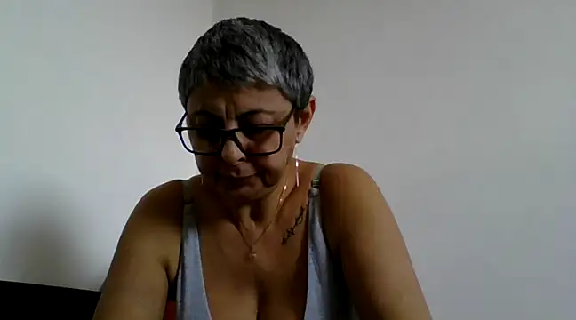 roseblak42 online show from March 2025 09:32:02 AM