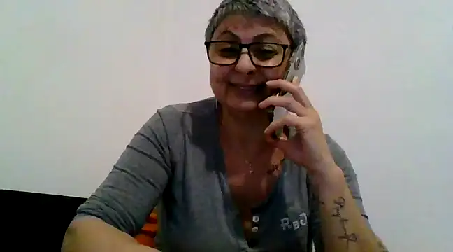 roseblak42 online show from March 2025 06:01:02 PM