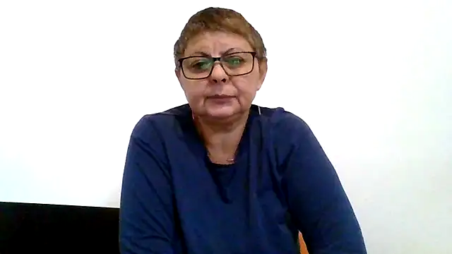 roseblak42 online show from October 2025 02:15:02 PM