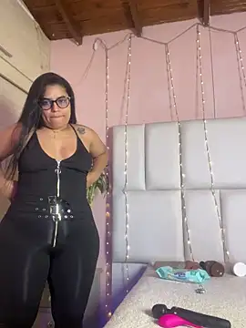 kiana cream online show from February 2025 11:49:01 AM