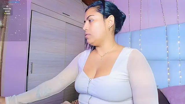 kiana cream online show from March 2025 11:38:02 AM