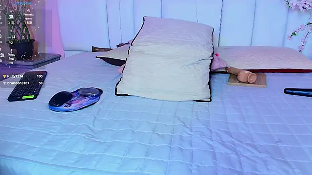 kiana cream online show from March 2025 02:51:02 PM